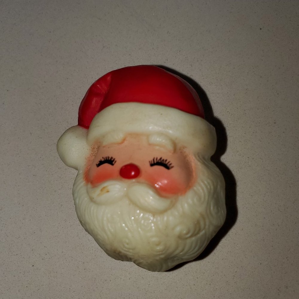 TRUE VINTAGE SANTA PIN